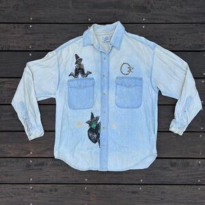 ❌SOLD❌ Vintage Cotton Sasson Blue/White Denim Button Down Shirt w/ Wizard of Oz